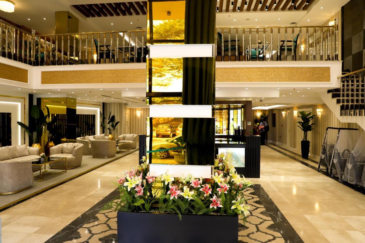 United Hotel International Яунде Екстер'єр фото