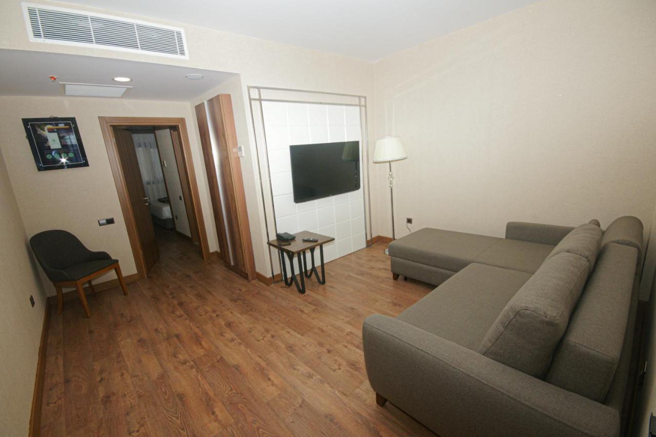 United Hotel International Яунде Екстер'єр фото