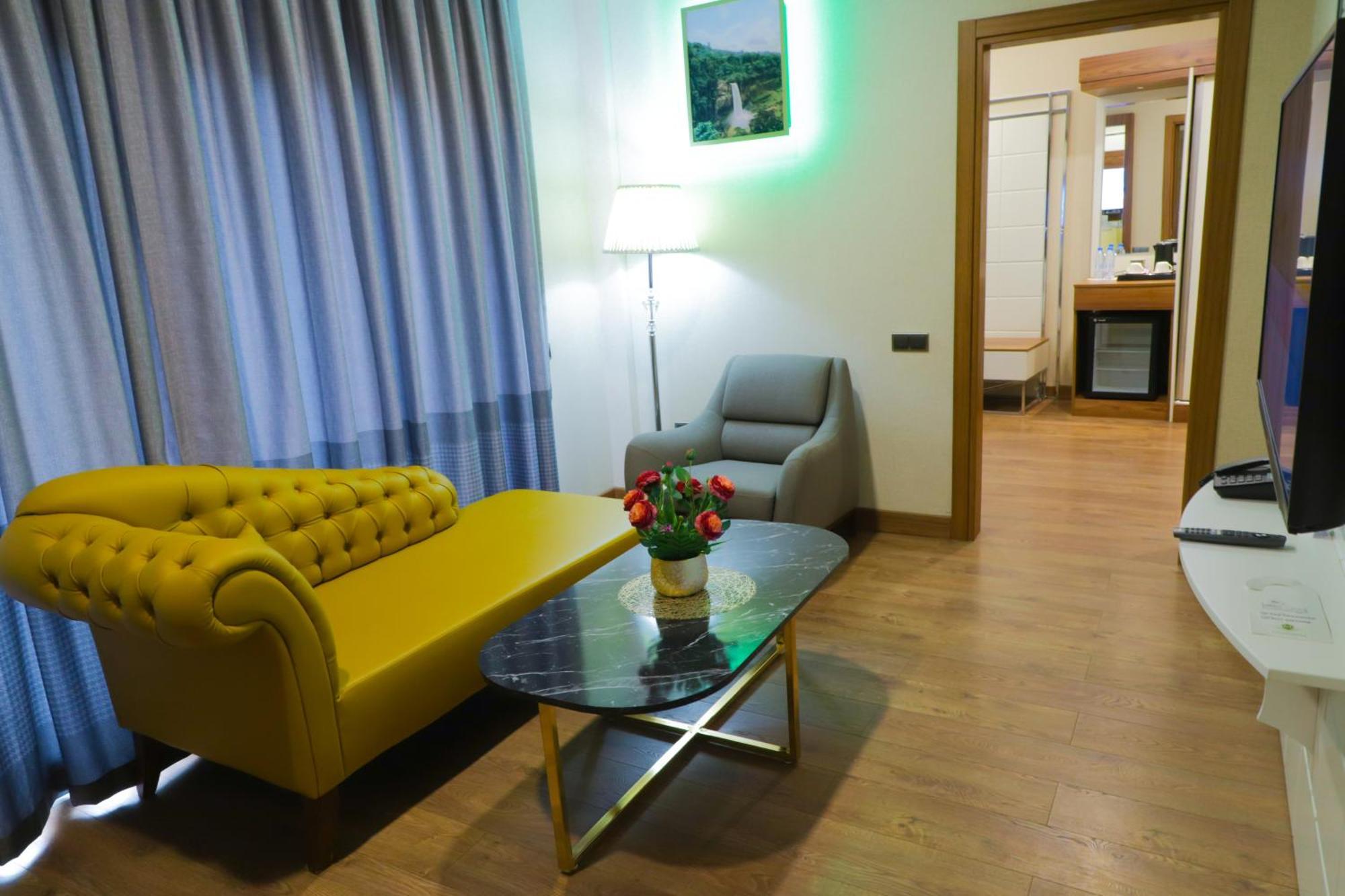 United Hotel International Яунде Екстер'єр фото